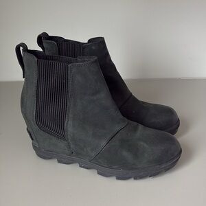 Sorel Joan Of Arctic Wedge II Chelsea Boots Size 8